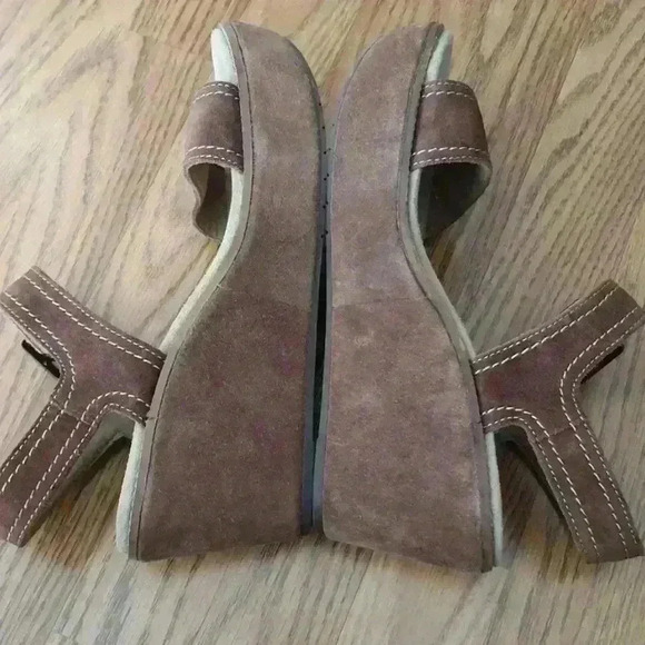 Clarks Artisan Aisley Orchid Platform Wedge Sandals Tan Suede Neutral Two Tone - Picture 6 of 11